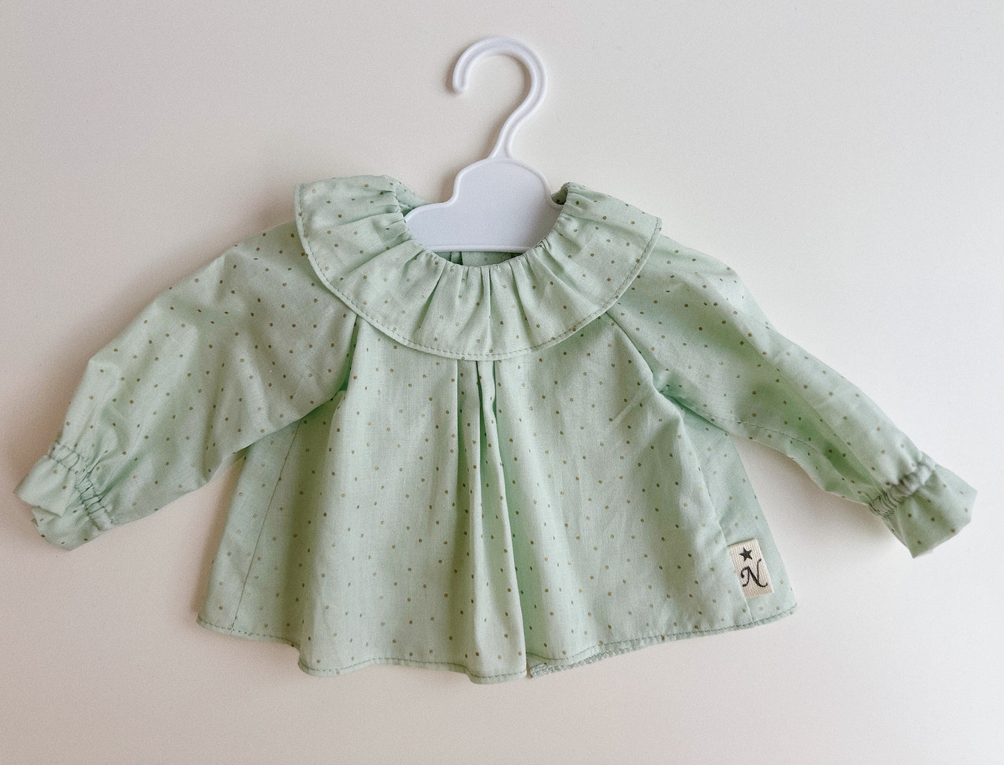 BLUSA MANGA LARGA Y CON CUELLO PARA REBORN DE 42 CM