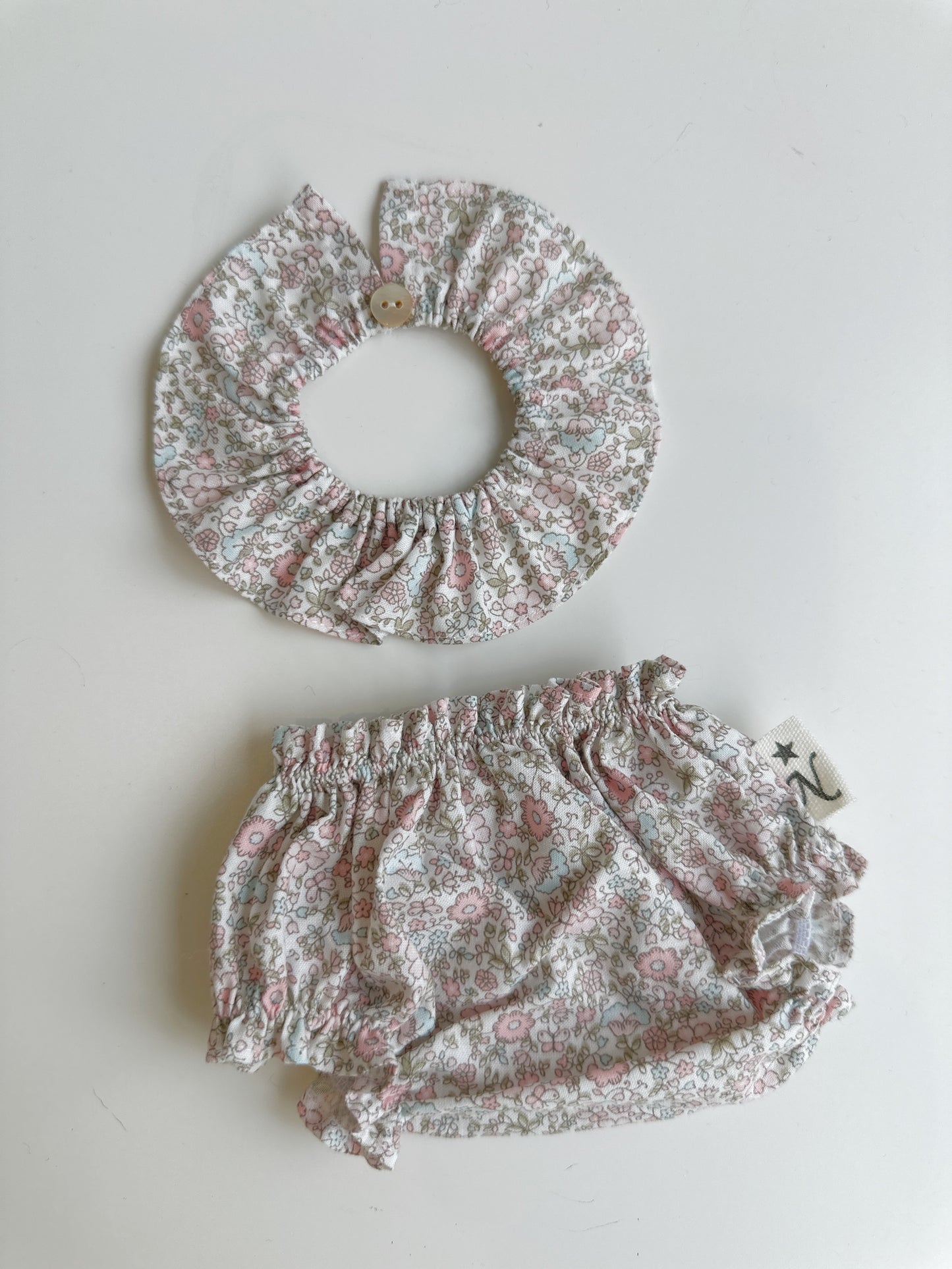 CUELLO Y CULOTTE PARA GORDI DE PAOLA REINA