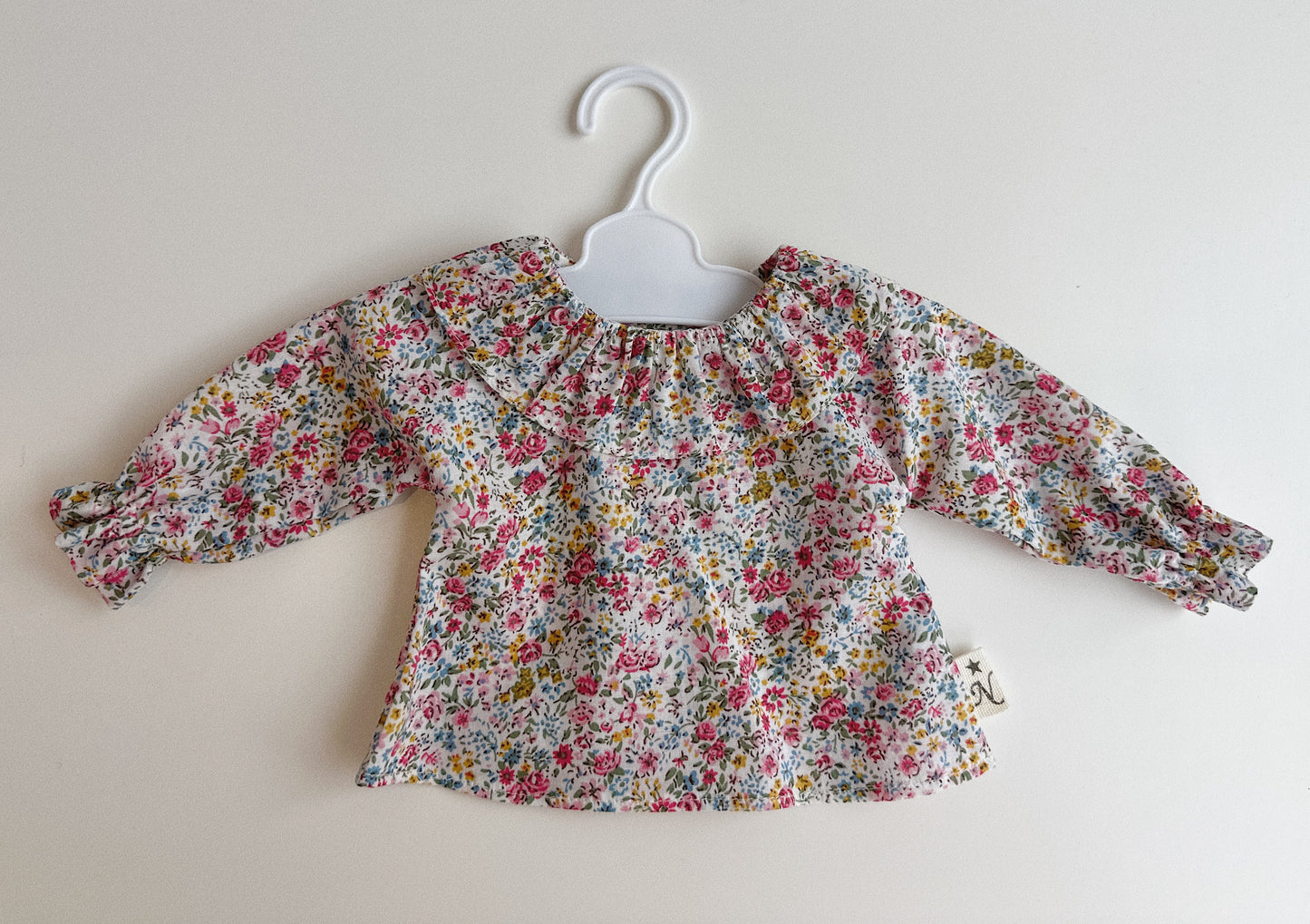 BLUSA MANGA LARGA Y CON CUELLO PARA REBORN DE 40 CM Y MUÑECA DE 42 CM
