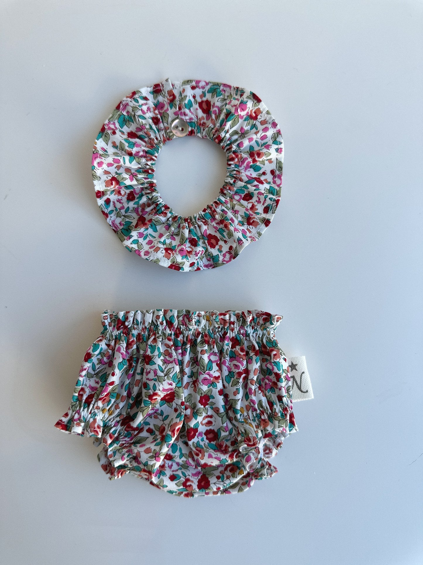 CUELLO Y CULOTTE PARA GORDI DE PAOLA REINA