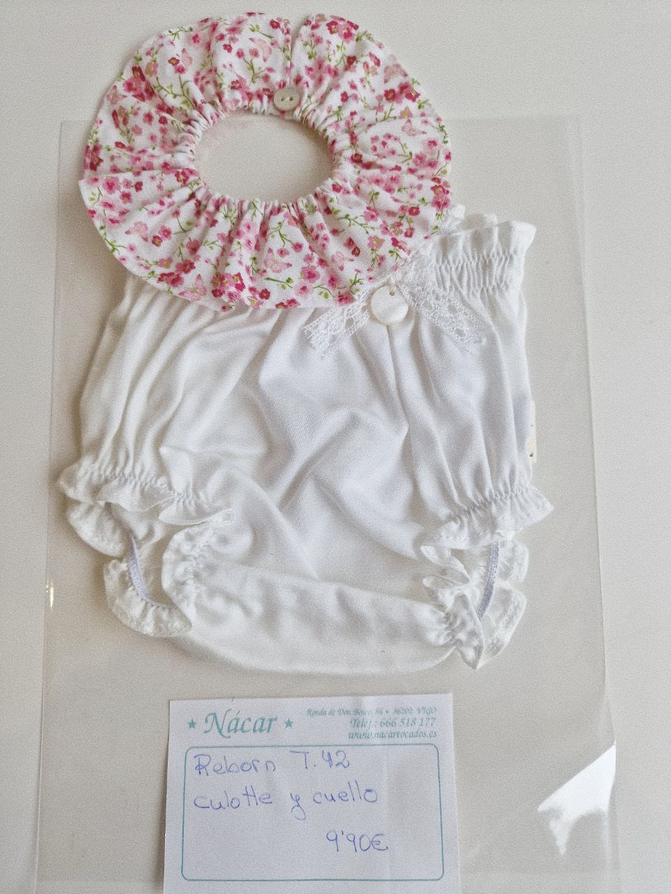 JUEGO DE CUELLO Y CULOTTE PARA MUÑECO REBORN DE 42 CENTÍMETROS