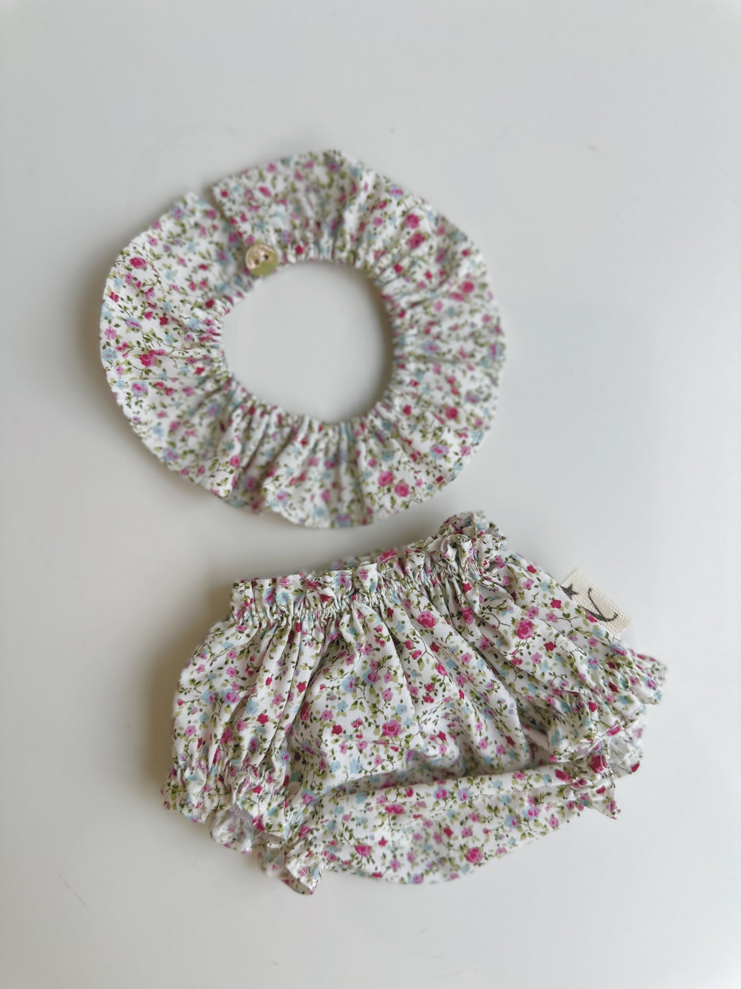 CUELLO Y CULOTTE PARA GORDI DE PAOLA REINA