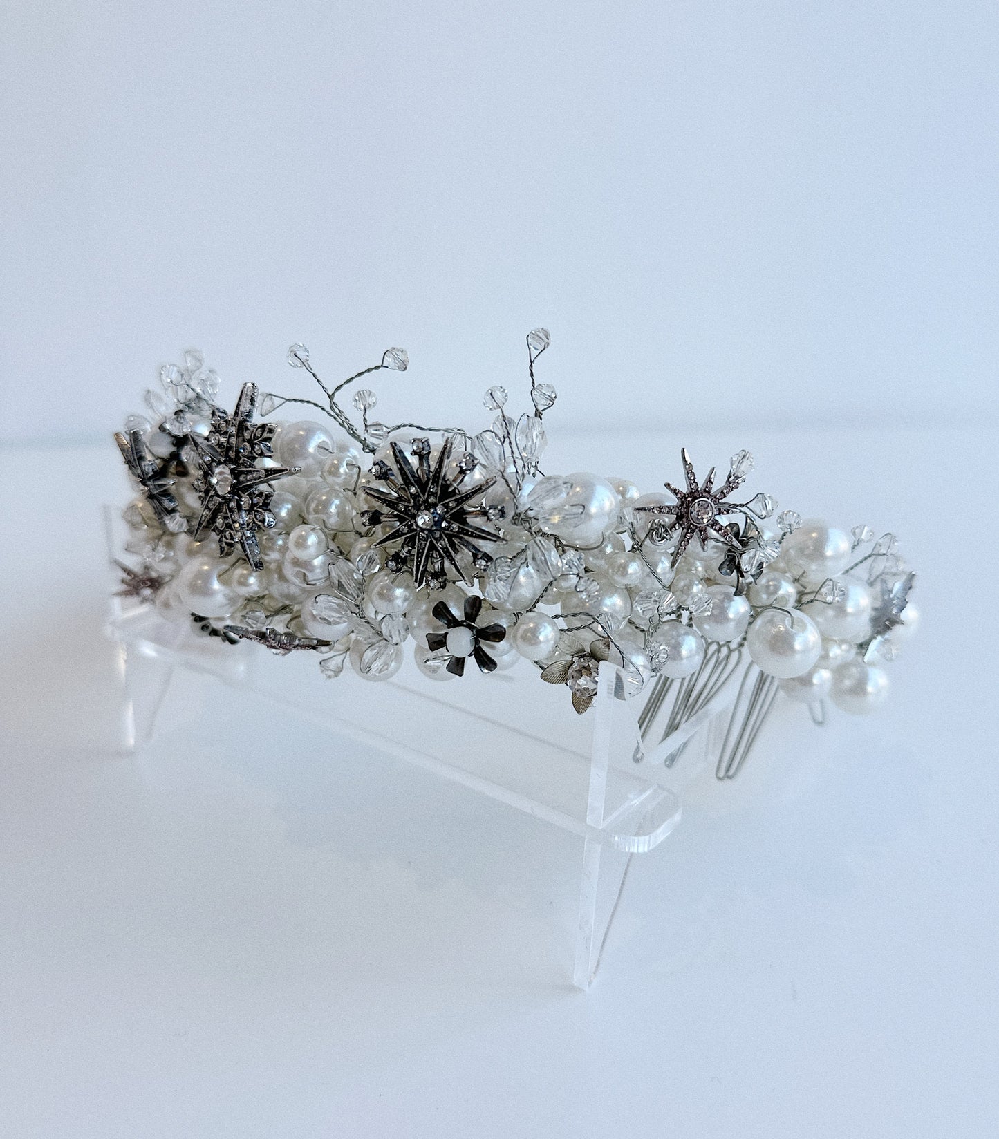 TOCADO ESTILO DIADEMA PERLAS