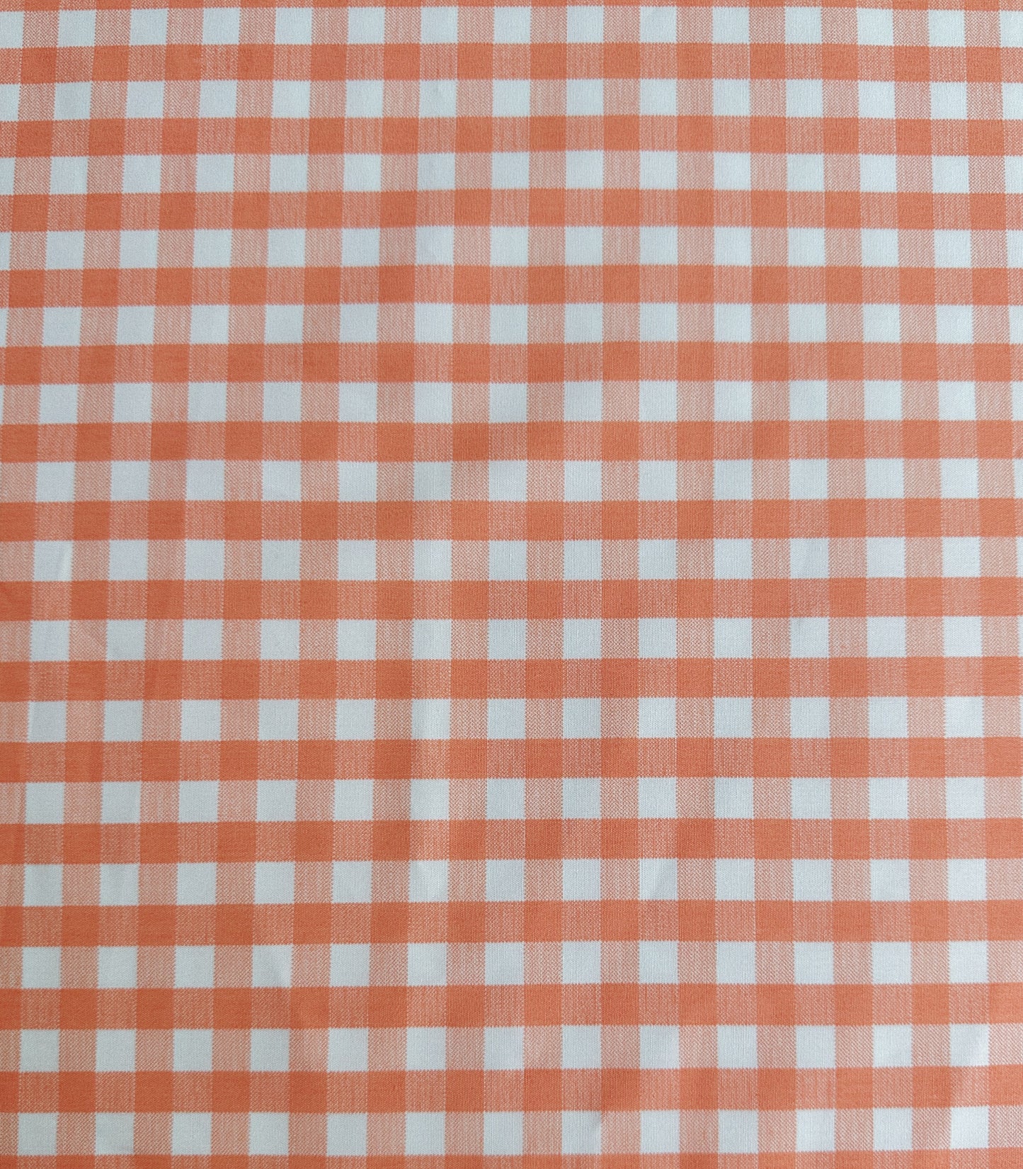 TELA ESTAMPADA CUADRO VICHY DE 1,5 METROS DE ANCHO. 11,50 EUROS/ METRO.