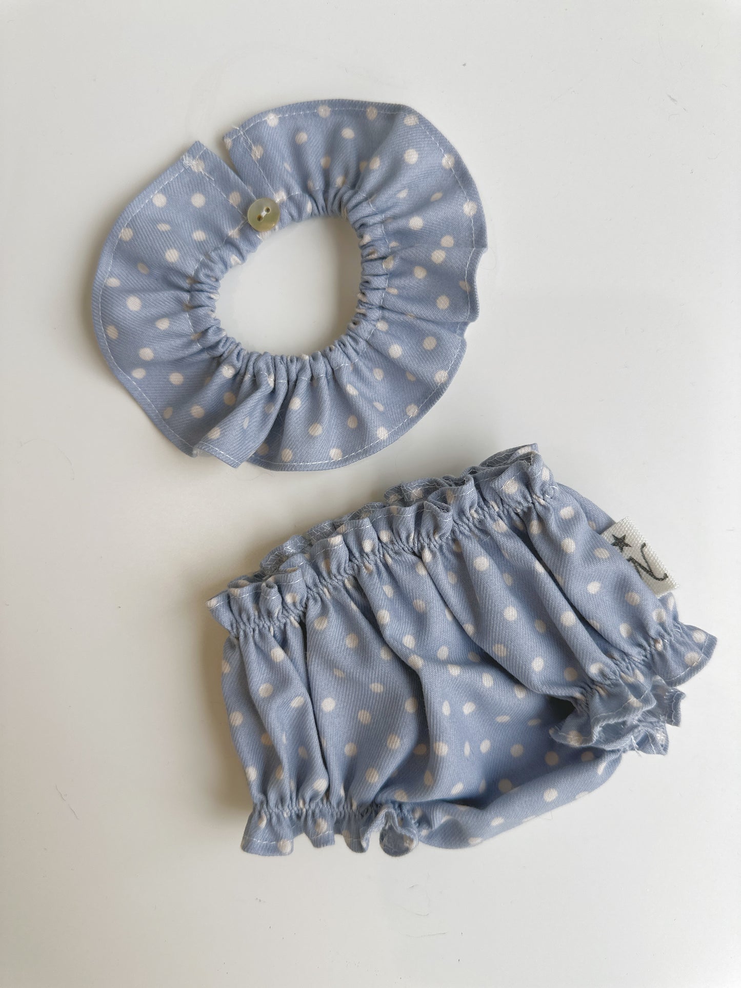 CUELLO Y CULOTTE PARA GORDI DE PAOLA REINA