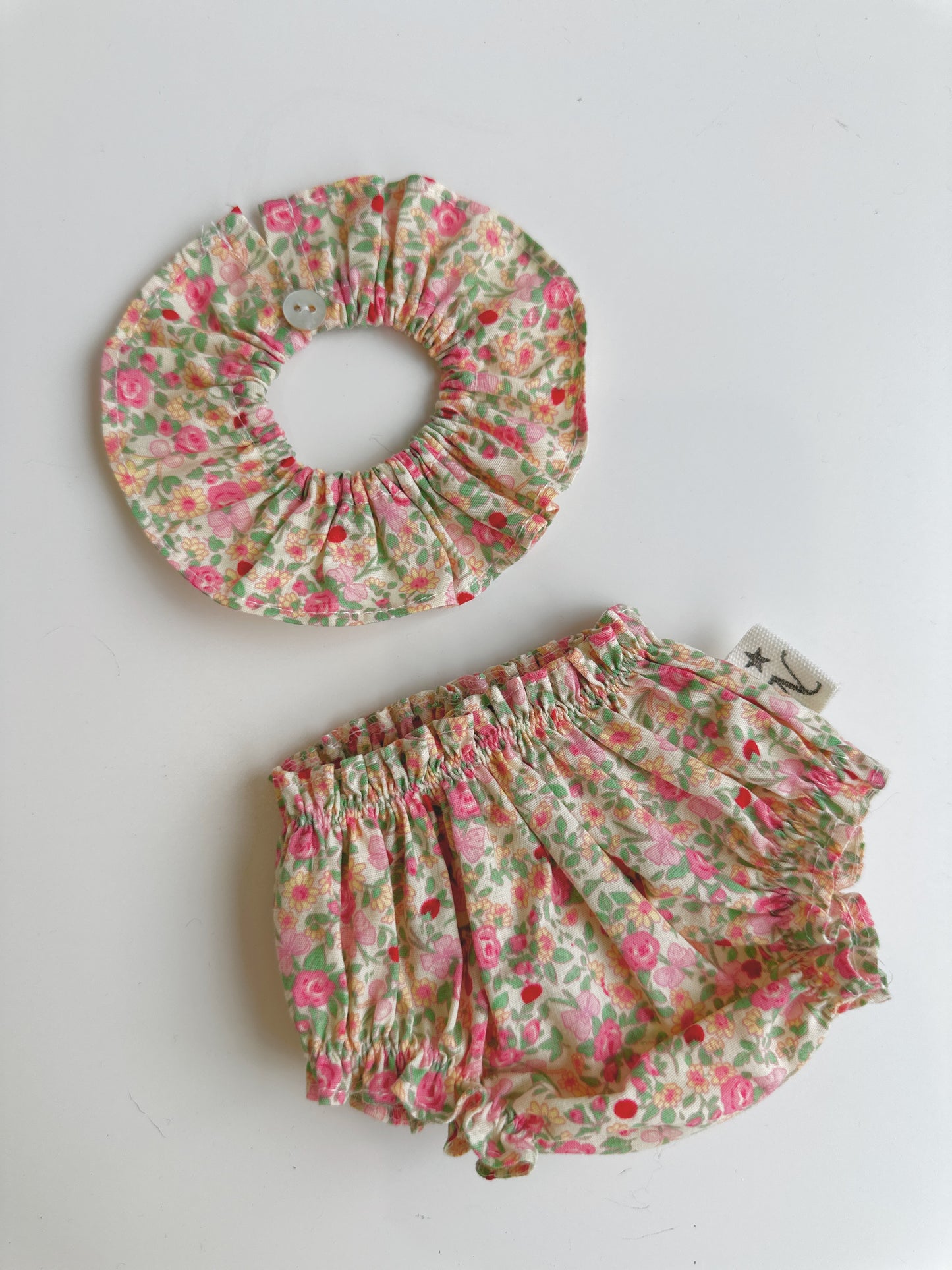 CUELLO Y CULOTTE PARA GORDI DE PAOLA REINA