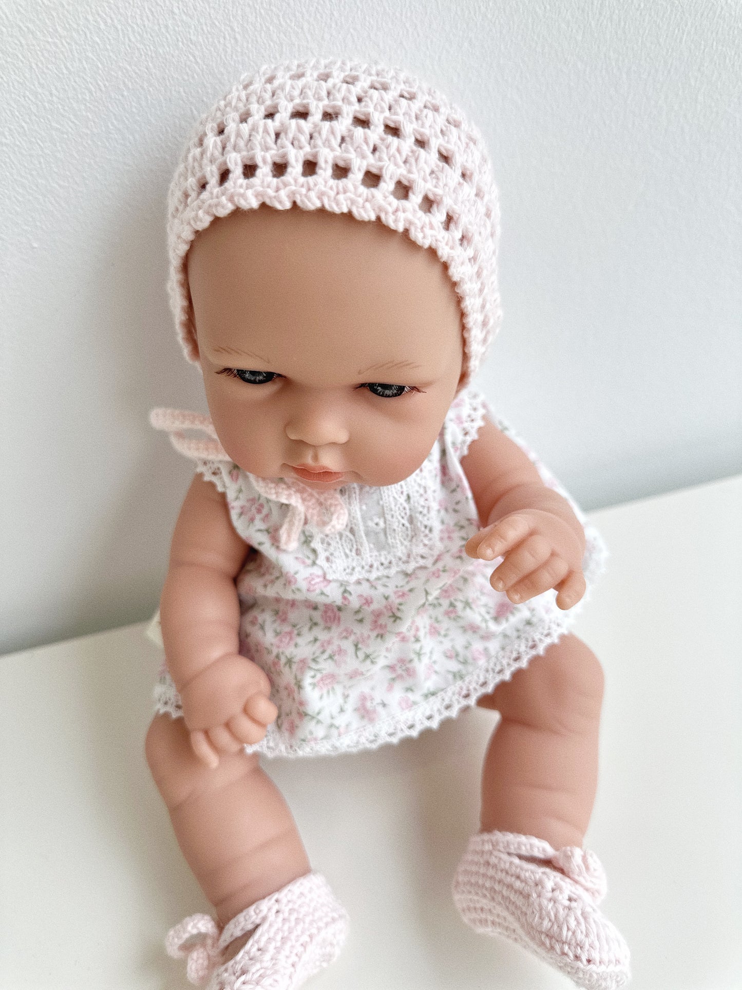 ROPA Y MUÑECO 33 CM