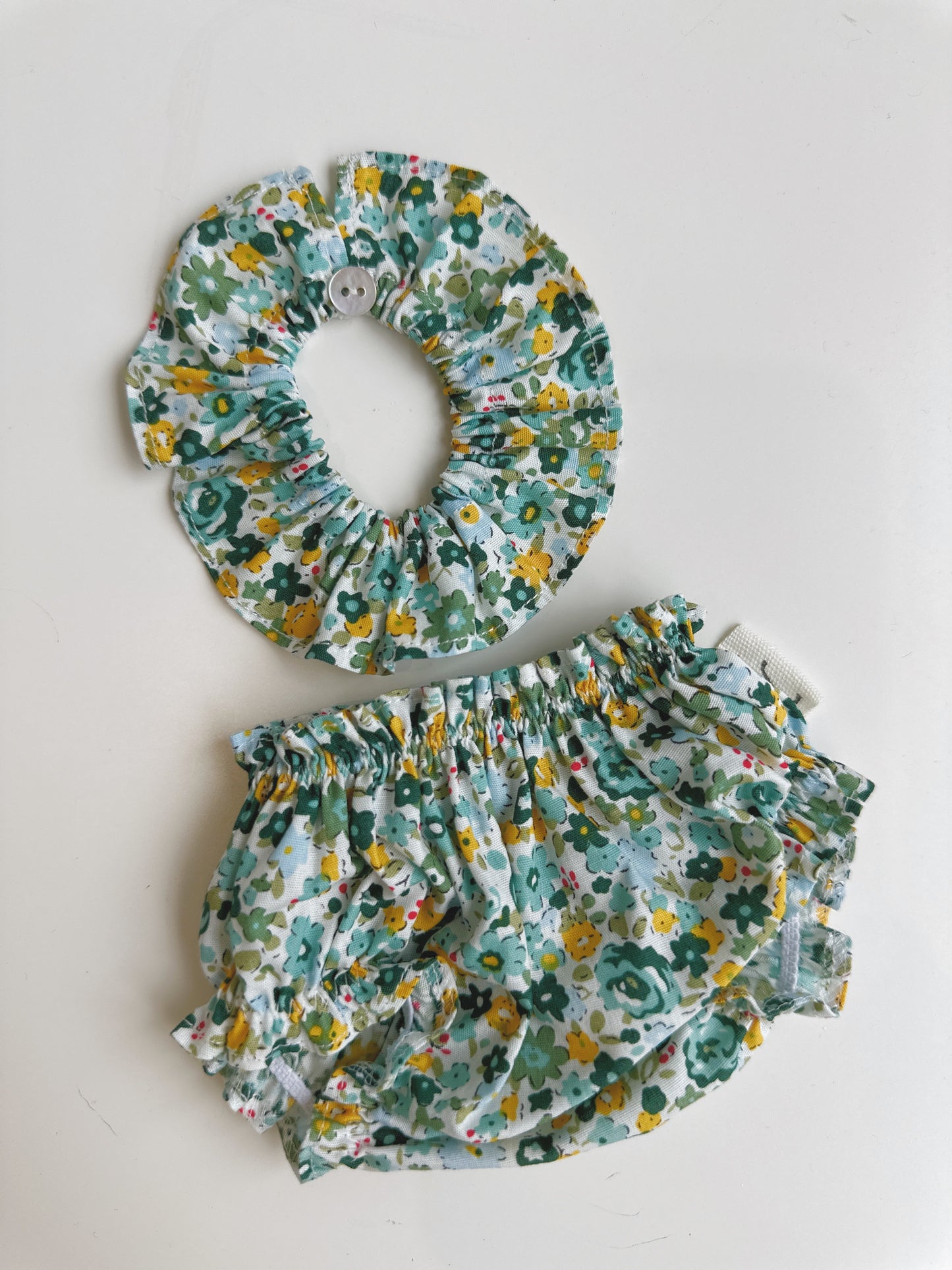 CUELLO Y CULOTTE PARA GORDI DE PAOLA REINA