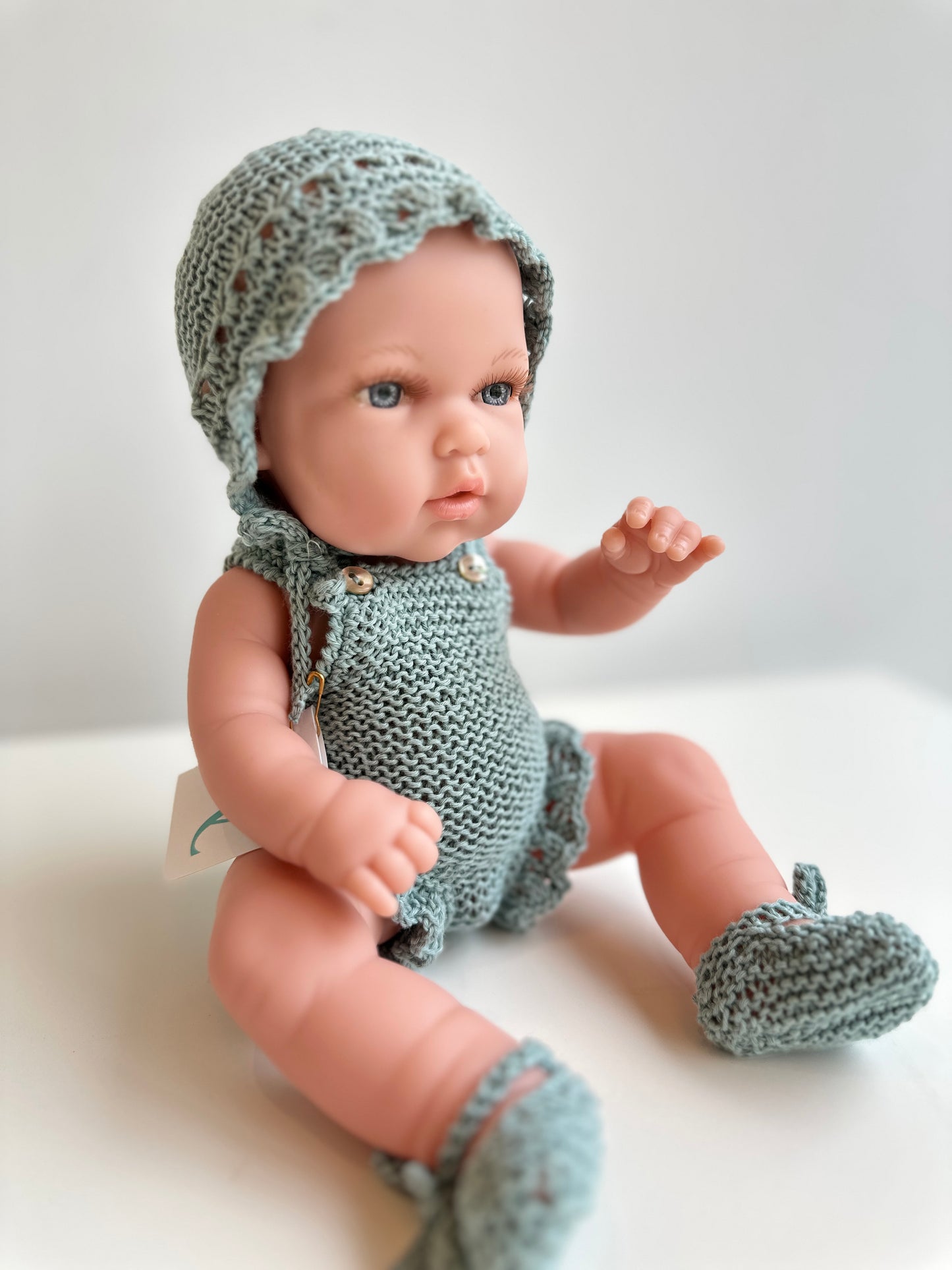 MUÑECO 33 CM con peto