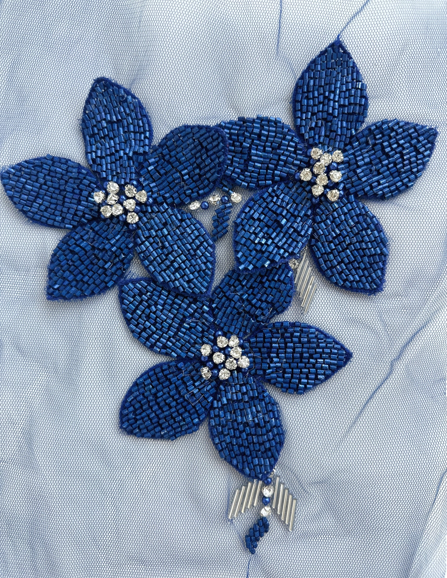 APLICACIÓN FIESTA FLORES AZUL