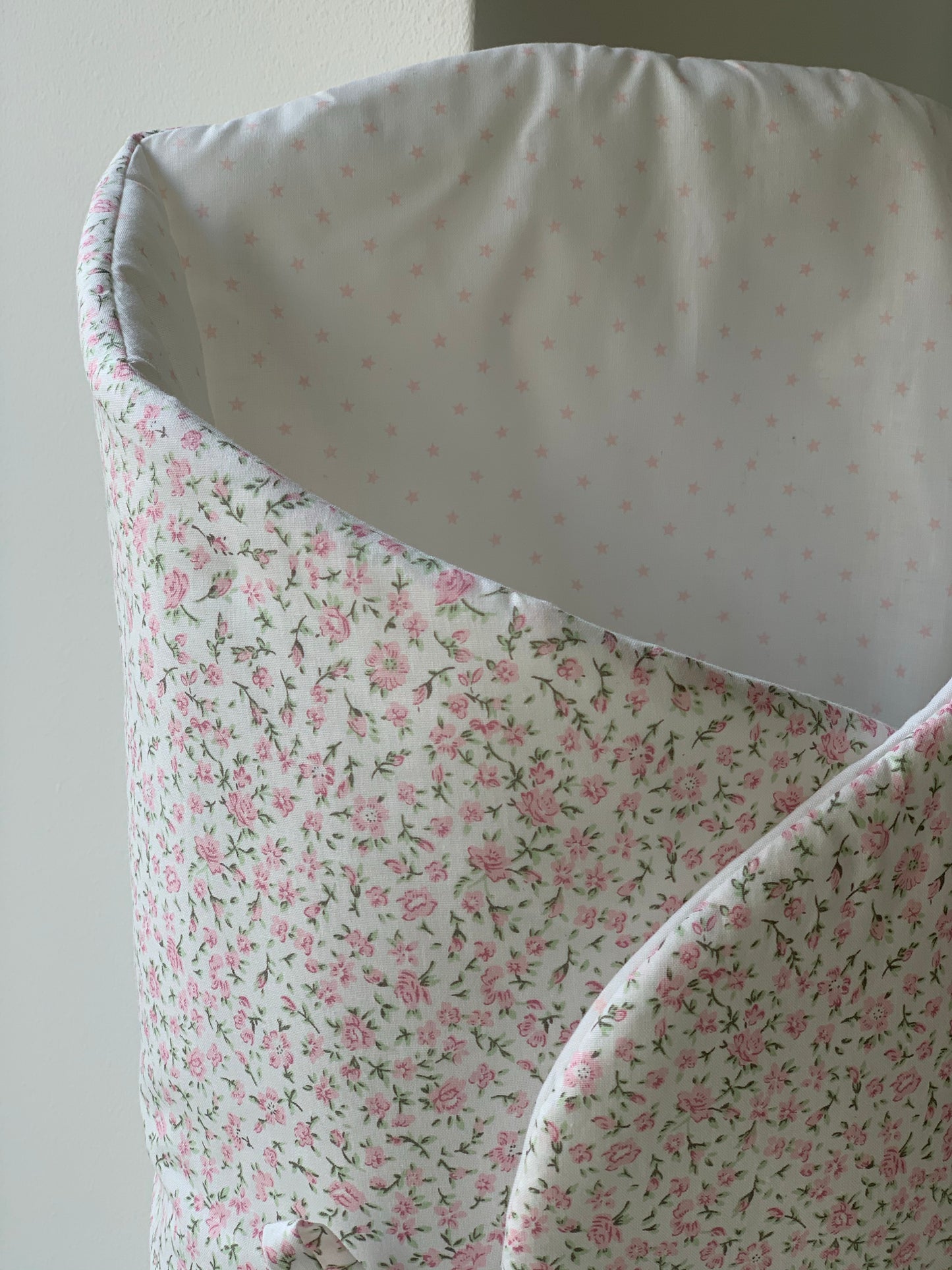 SAQUITO PARA MUÑECOS Y REBORNS MODELO LOLA ROSA