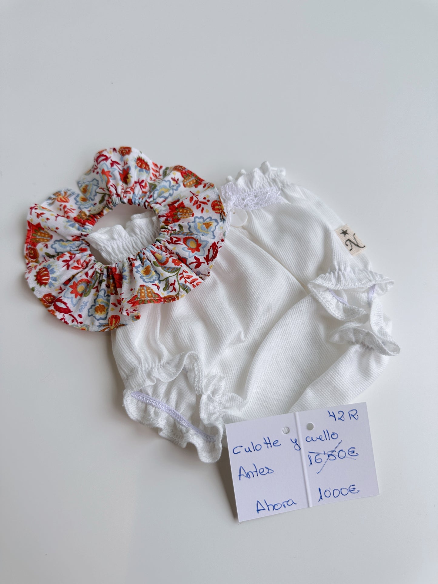 CONJUNTO CUELLO Y CULOTTE PARA REBORN DE 42 CENTIMETROS