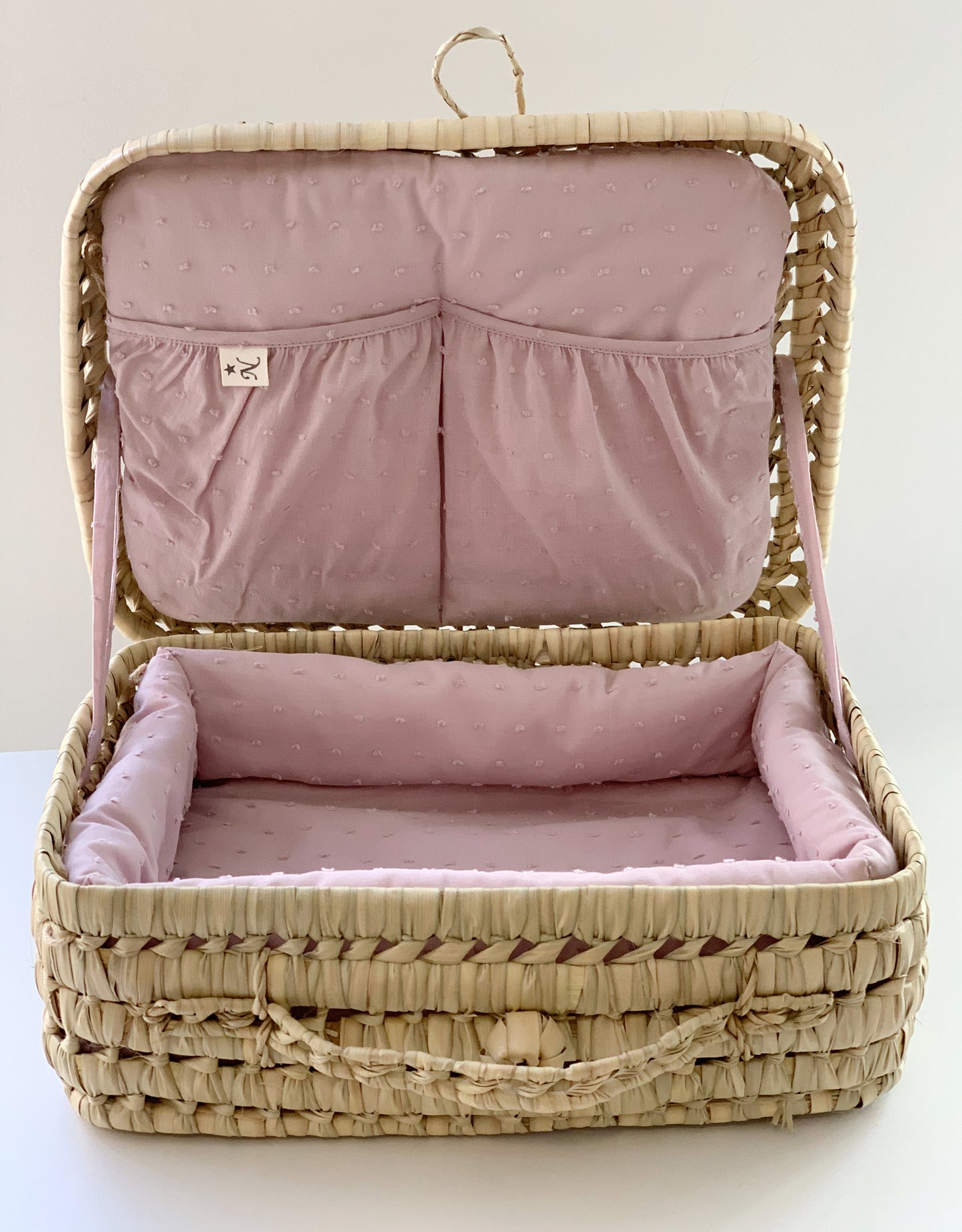 MALETA MIMBRE FORRADA EN PLUMETI ROSA EMPOLVADO