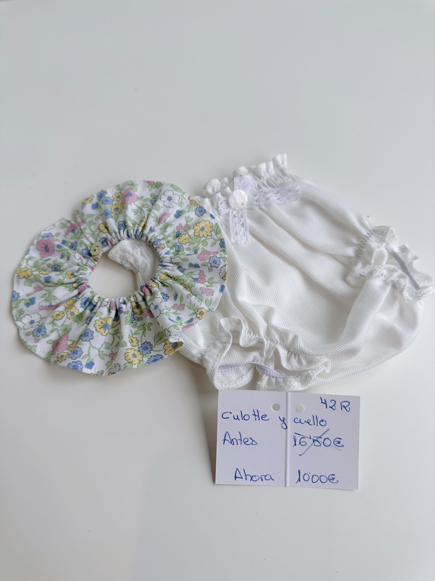CONJUNTO CUELLO Y CULOTTE PARA REBORN DE 42 CENTIMETROS