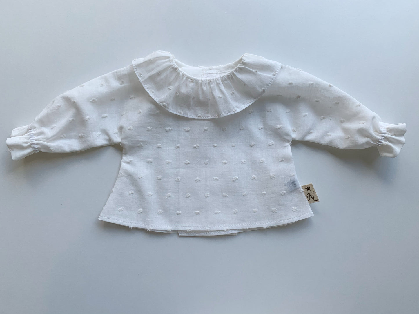 BLUSA MANGA LARGA Y CON CUELLO DE PLUMETI BLANCO ROTO PARA GORDI