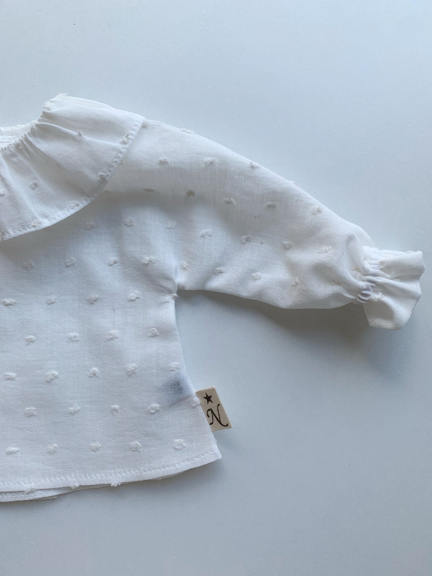 BLUSA MANGA LARGA Y CON CUELLO DE PLUMETI BLANCO ROTO PARA GORDI