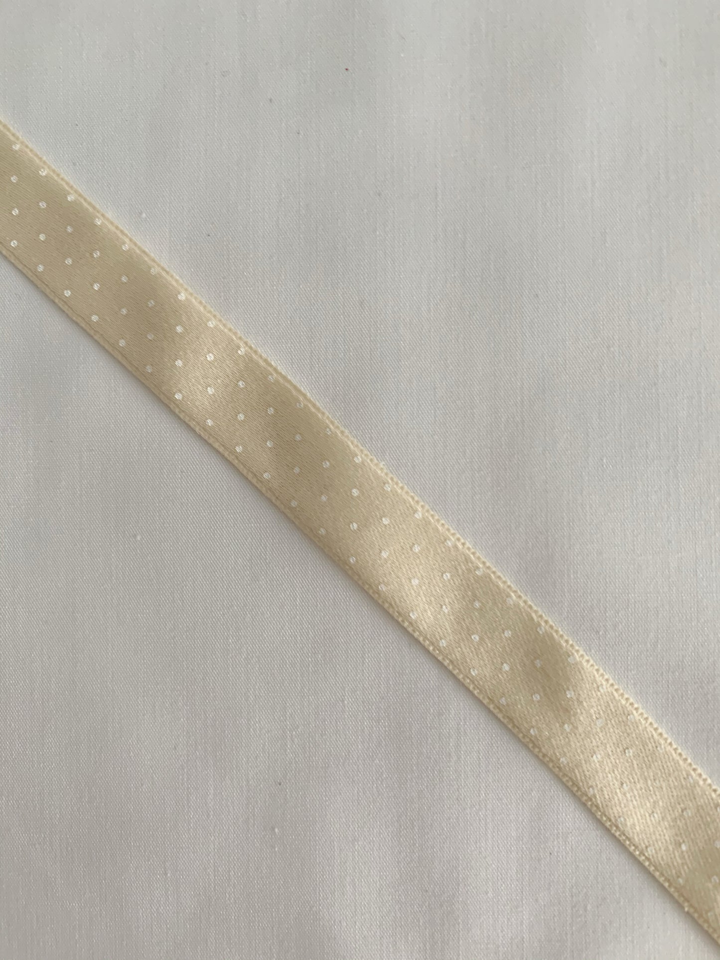 CINTA DE PELO DE 1,5 CENTÍMETROS DE ANCHO ESTAMPADO DE LUNARES