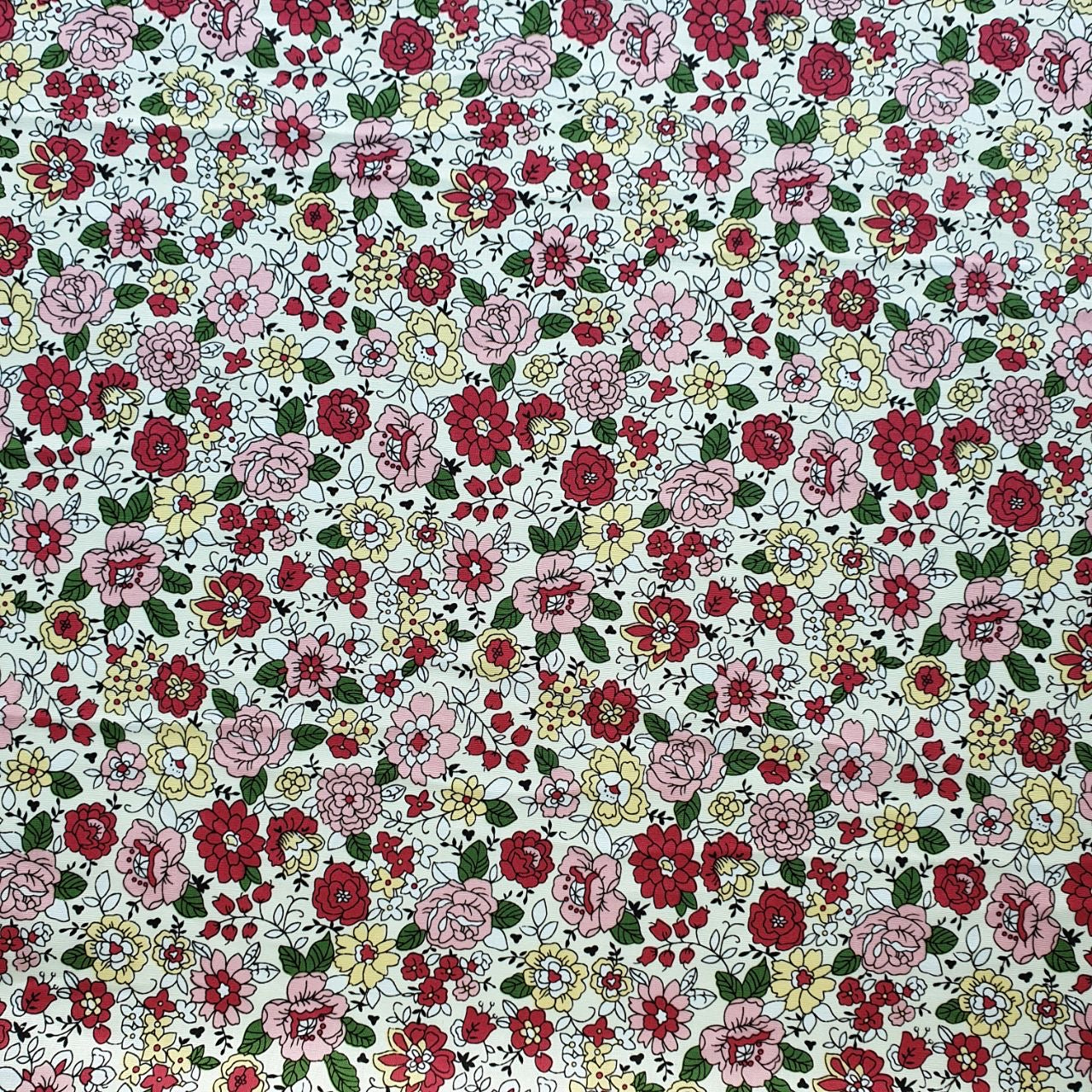 TELA ESTAMPADA DE 1,5 METROS DE ANCHO. 10 EUROS/ METRO.
