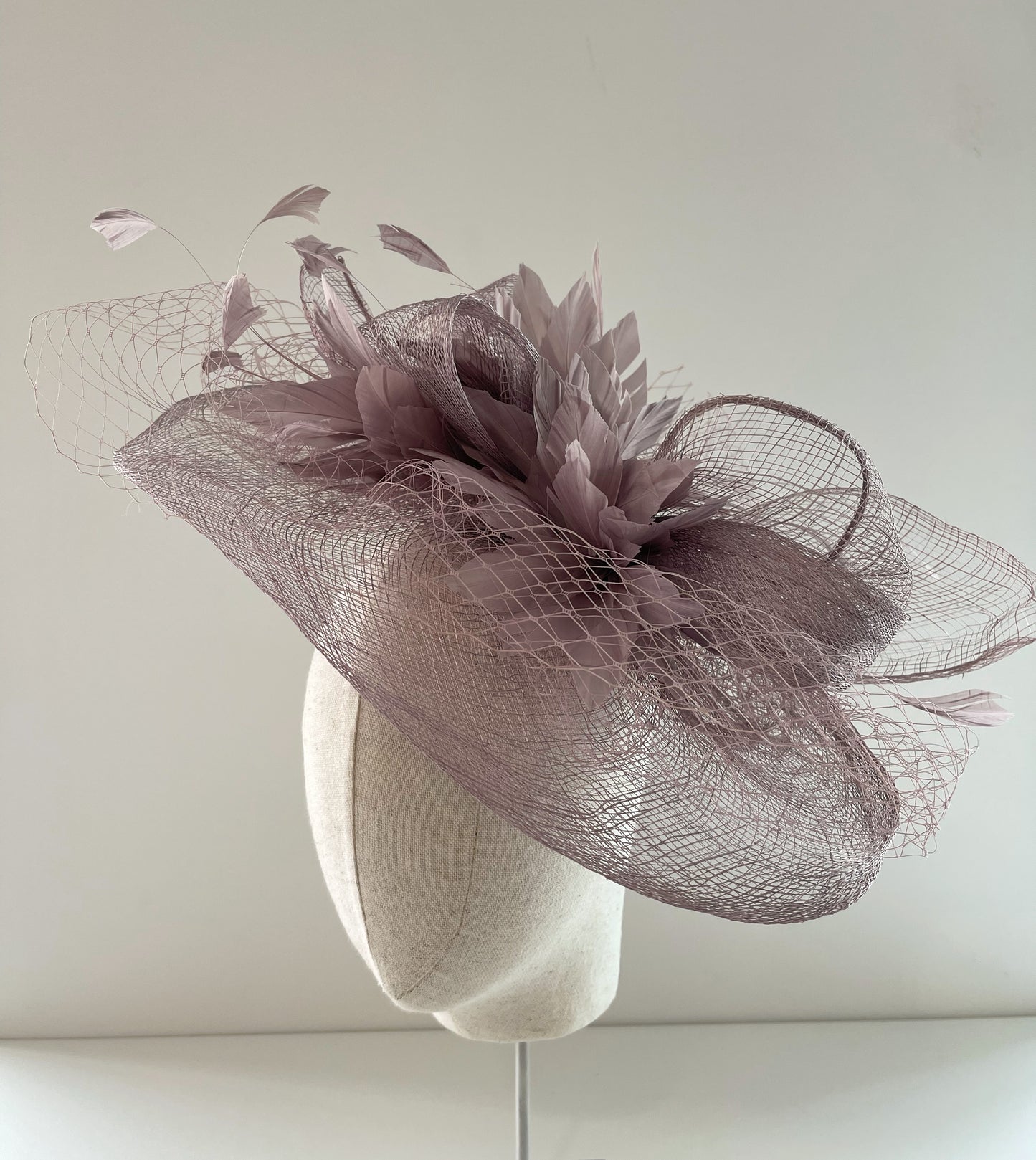 TOCADO IDEAL PARA MADRINA DE BODA