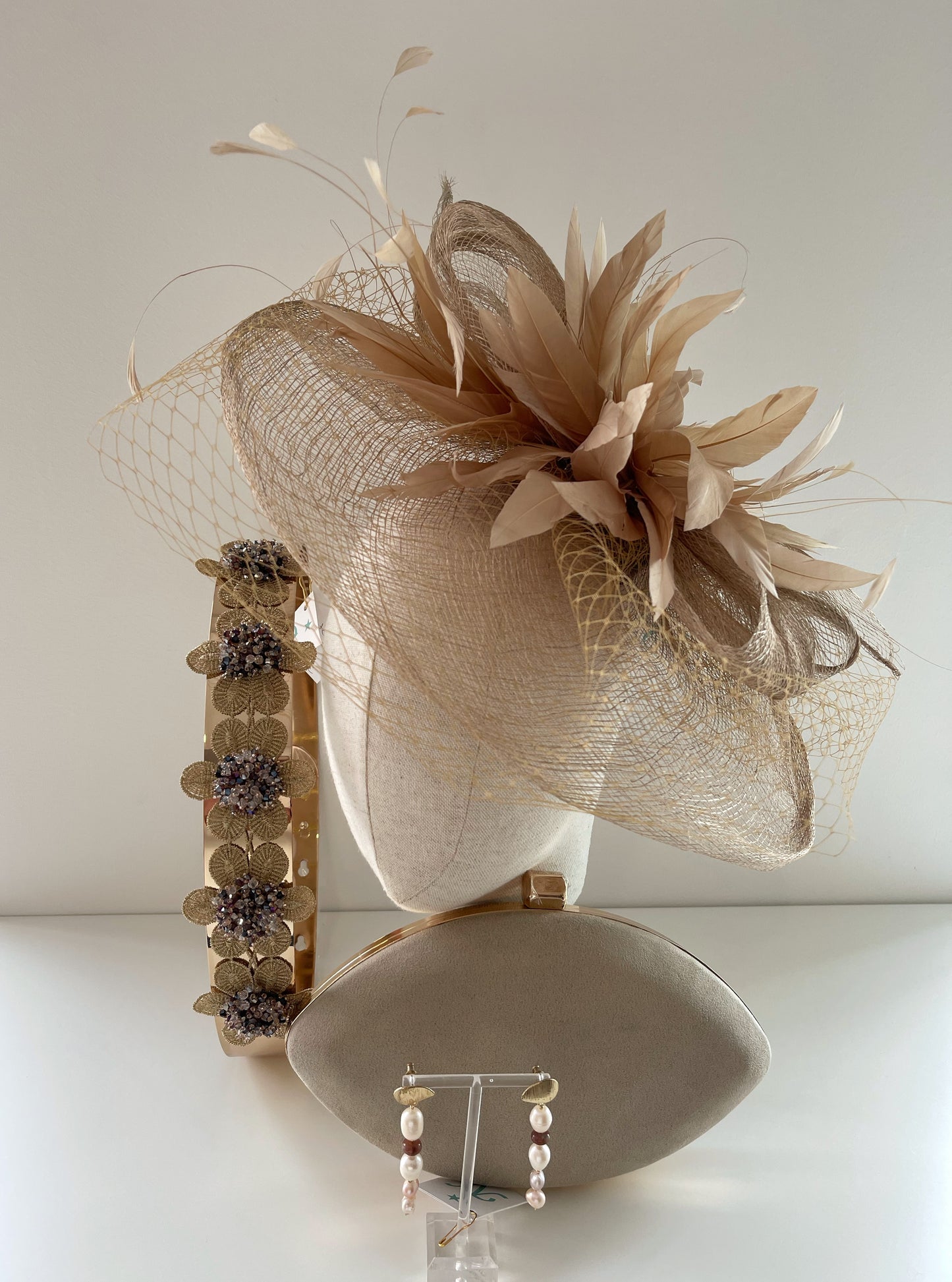 TOCADO IDEAL PARA MADRINA DE BODA