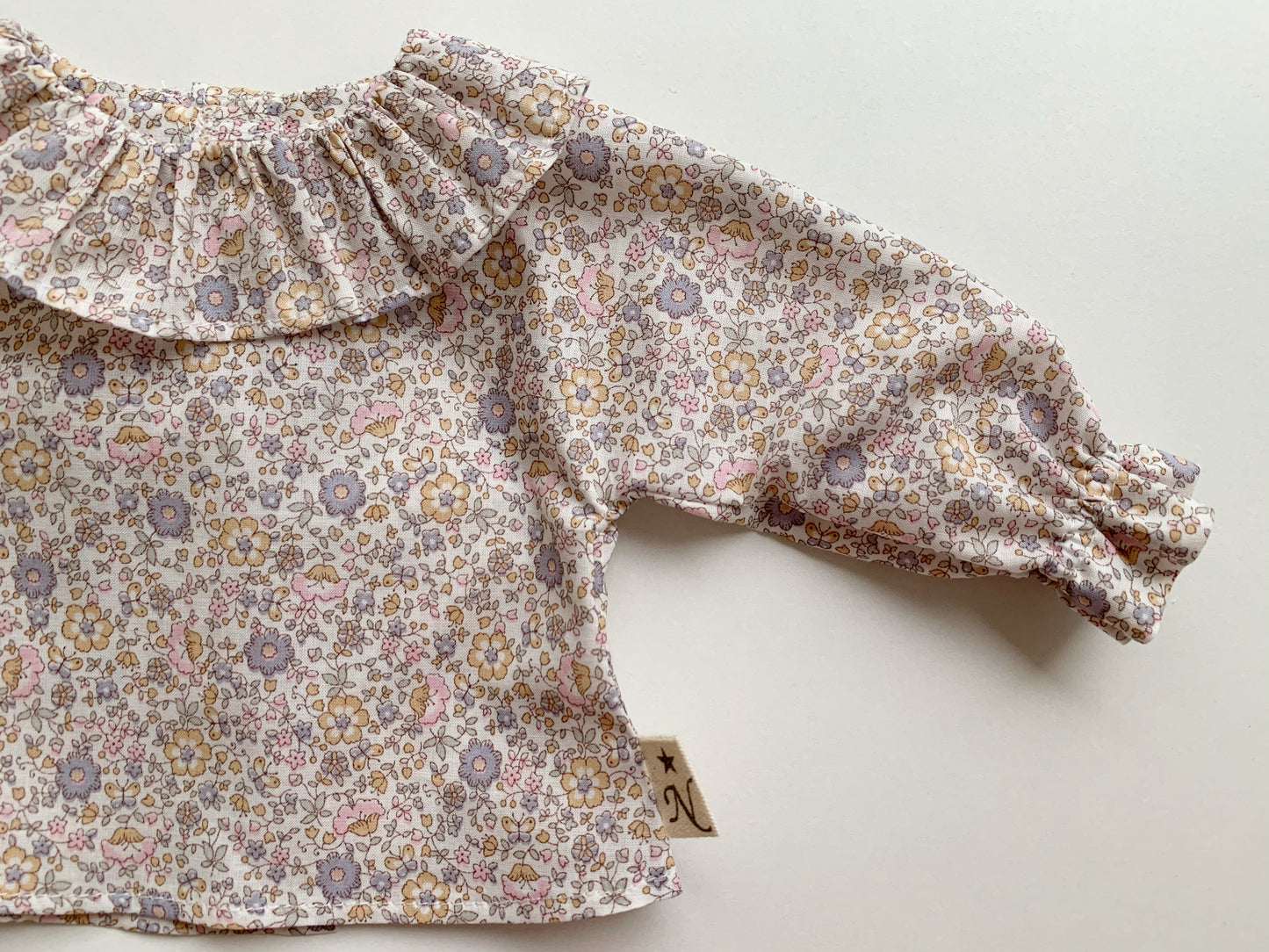 BLUSA MANGA LARGA Y CON CUELLO PARA REBORN DE 40 CM Y MUÑECA DE 42 CM