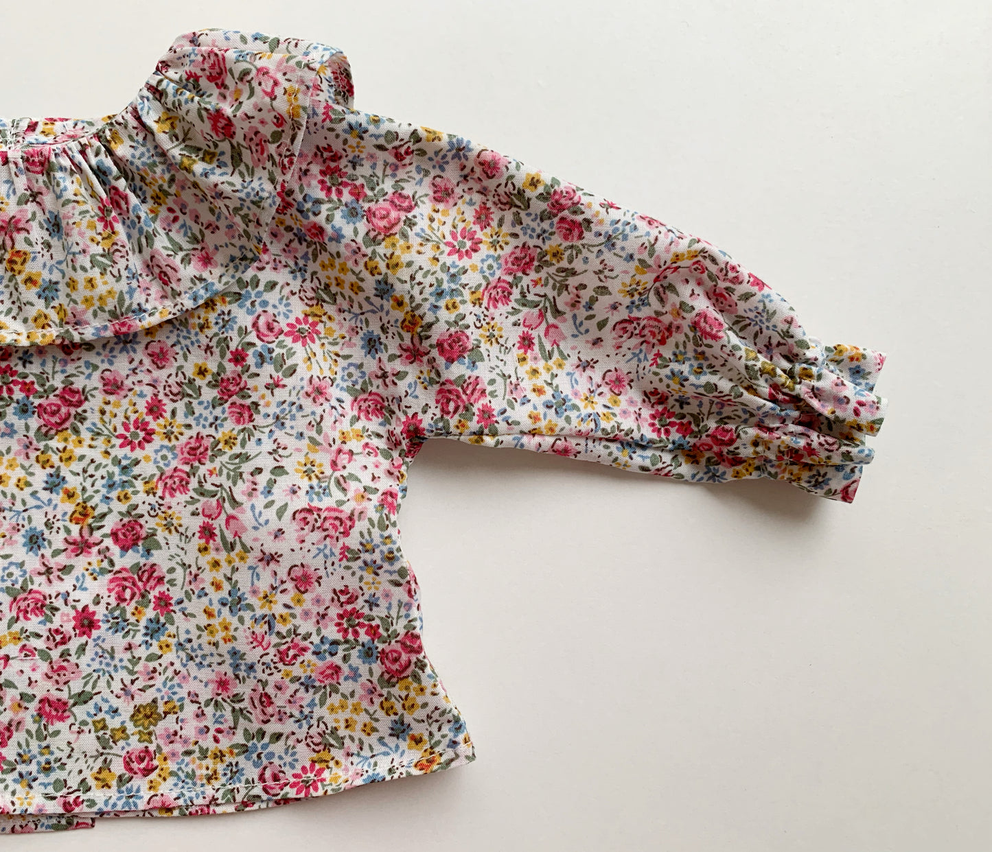 BLUSA MANGA LARGA Y CON CUELLO PARA REBORN DE 40 CM Y MUÑECA DE 42 CM