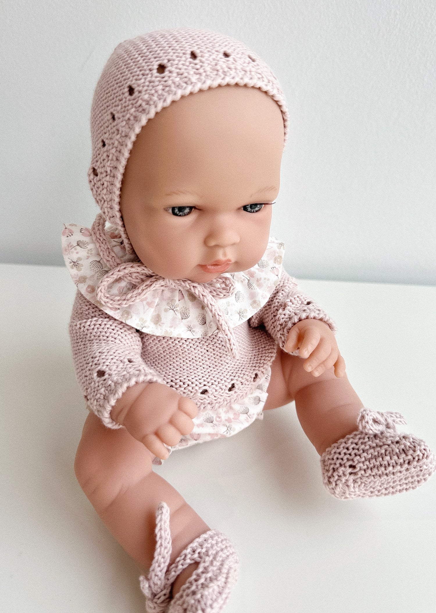 Muñecos de 33 centímetros y su ropa