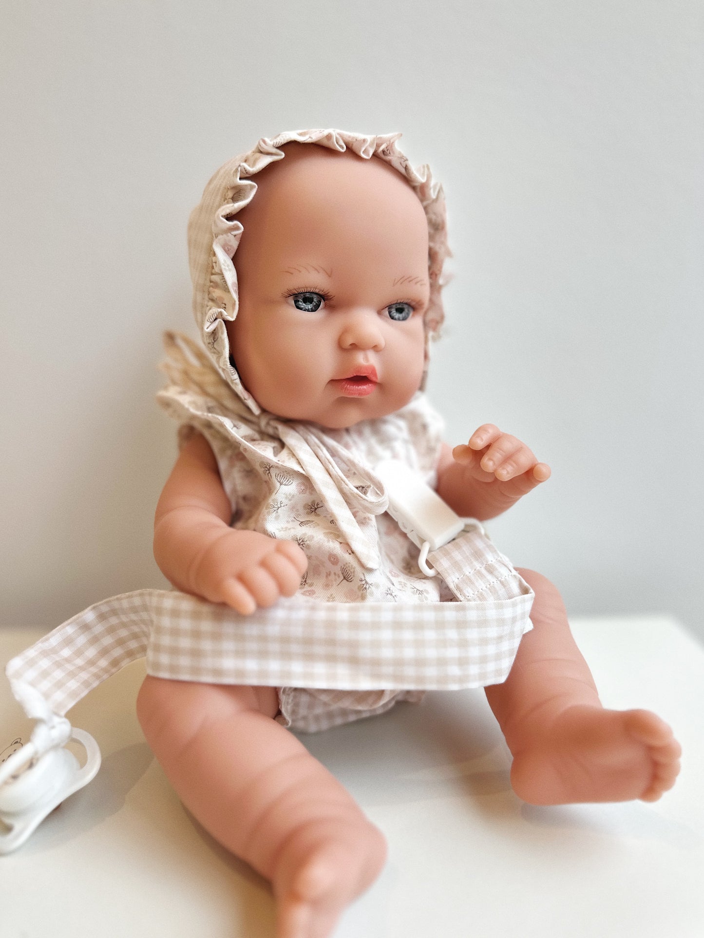 MUÑECO 33 CM
