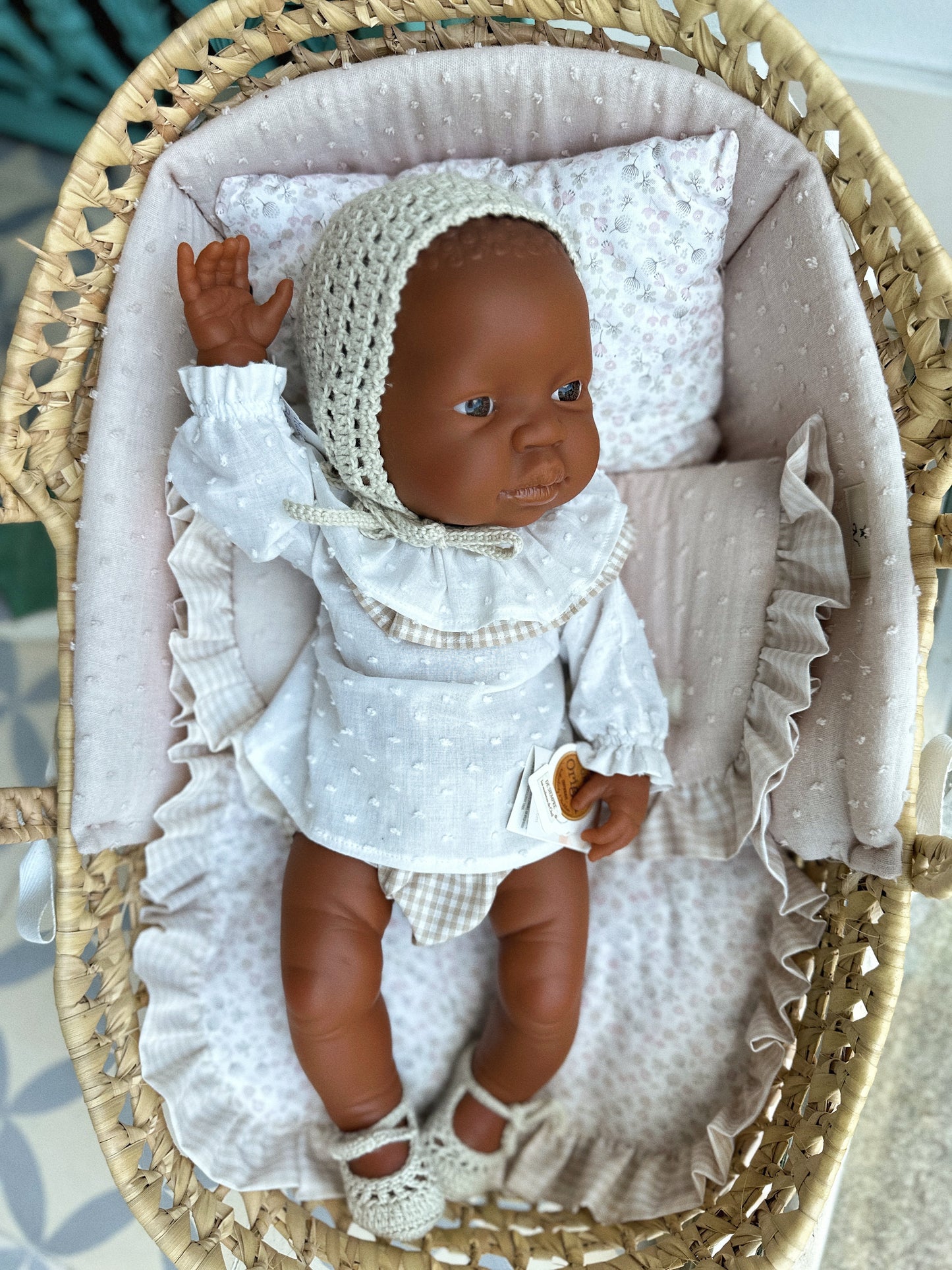 MUÑECO 42 CENTÍMETROS Y ROPA