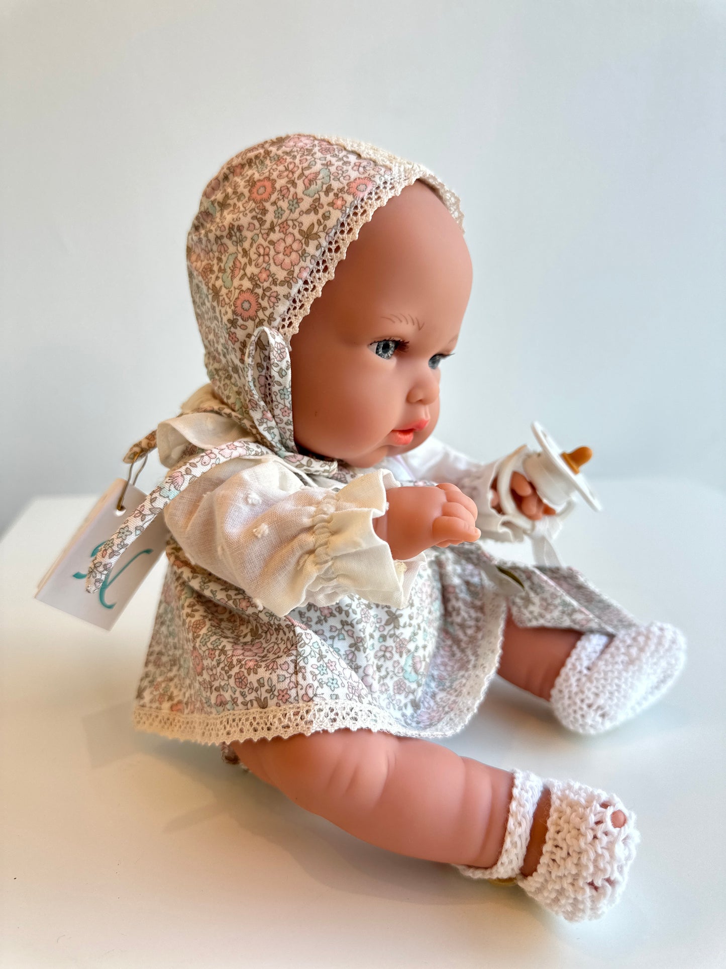MUÑECO 33 CM