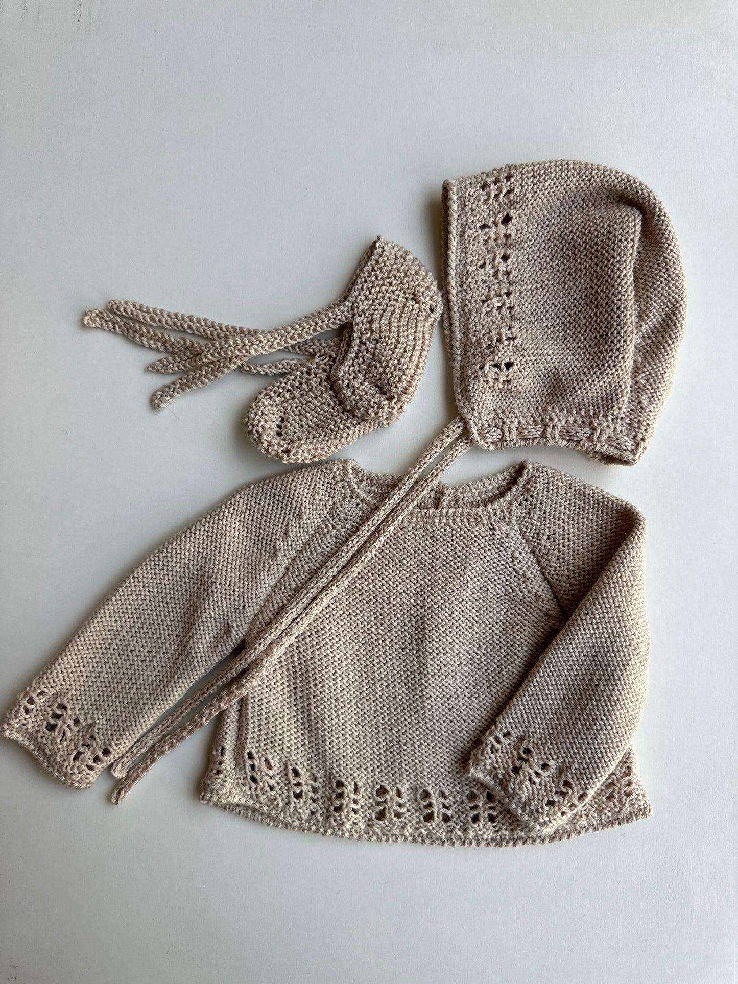 Capota, jersey y patucos para reborn 48cm