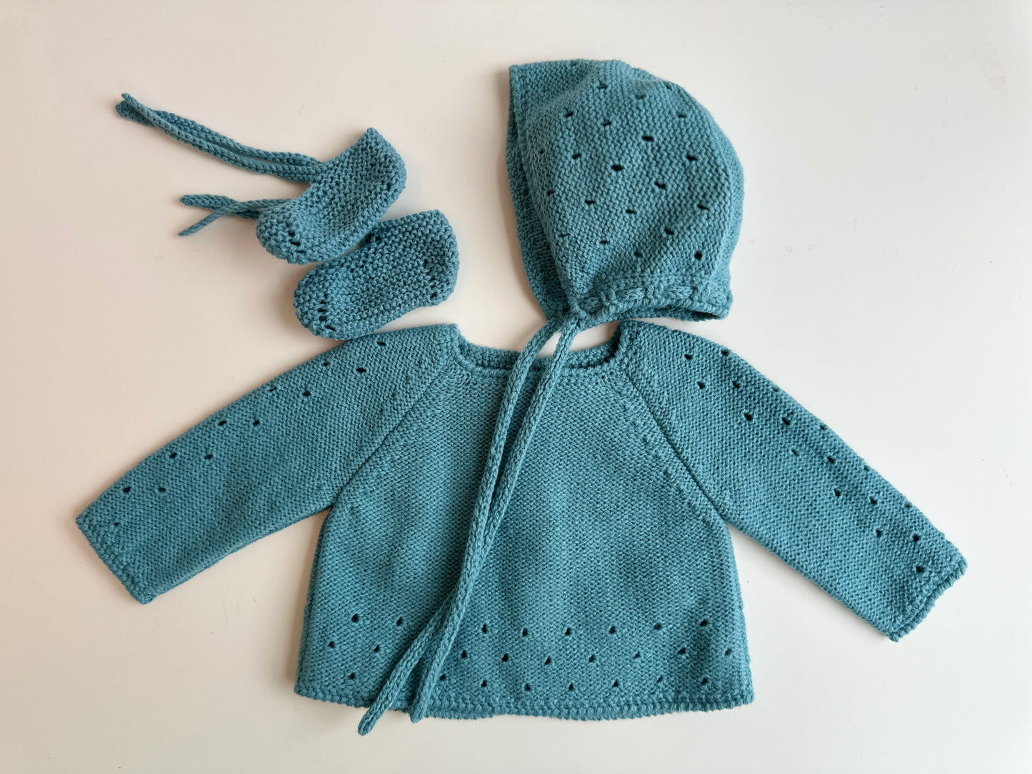 Capota, jersey y patucos para reborn 52cm