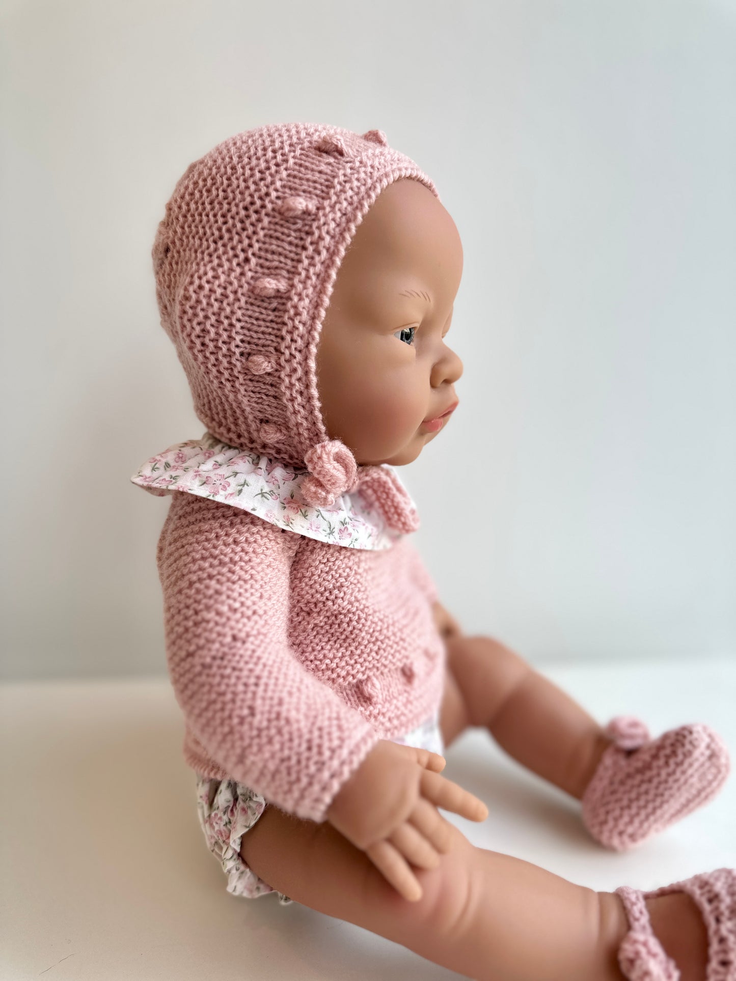 MUÑECO 42 CENTÍMETROS Y ROPA