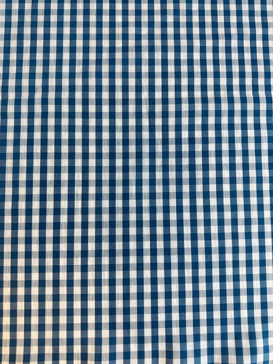 TELA ESTAMPADA DE 1,5 METROS DE ANCHO. 10 EUROS/ METRO. VOILE