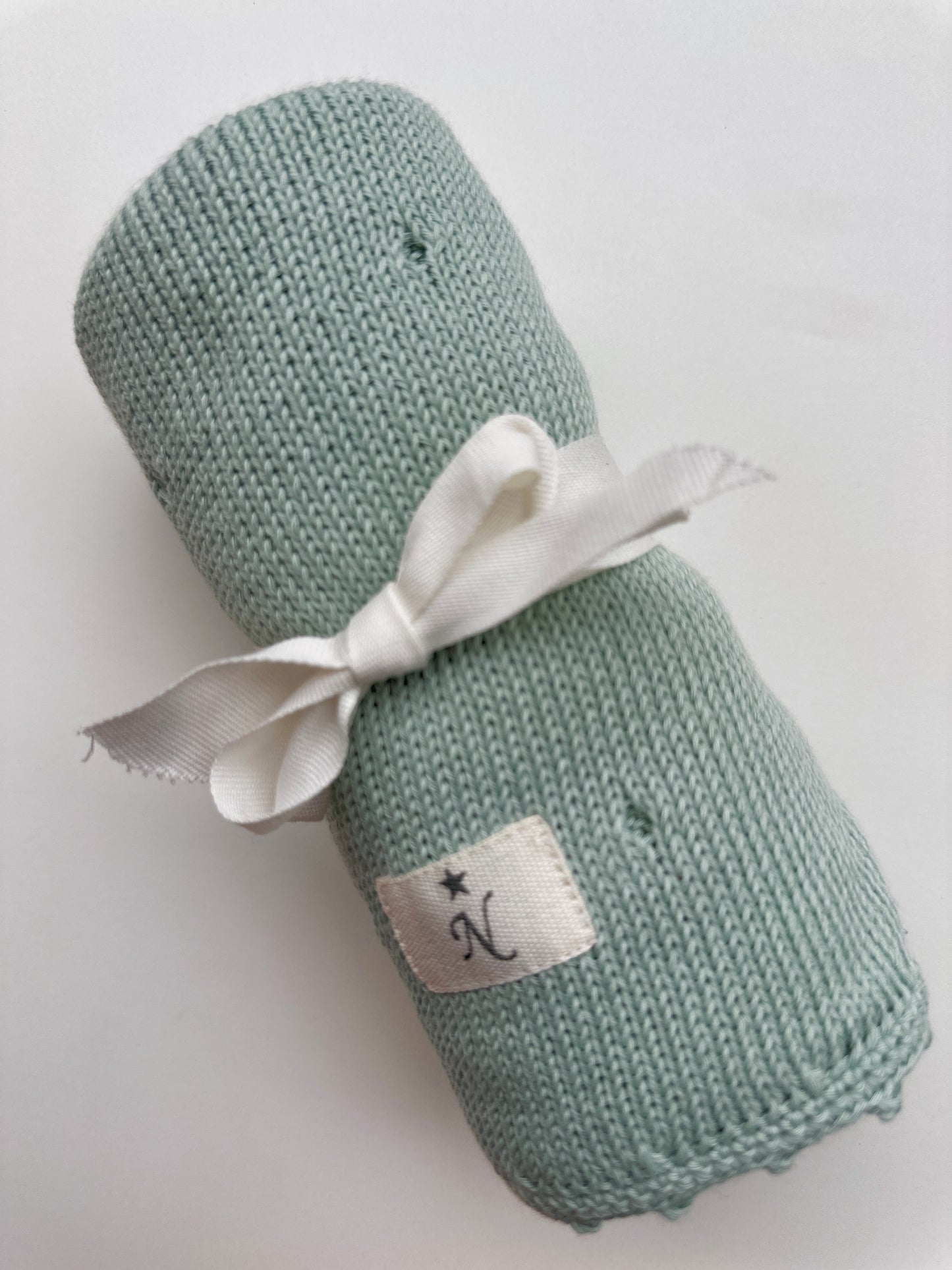 MANTITA/ ARRULLO HECHA EN ALGODÓN PARA BEBÉ  70CM X 50 CM VERDE CLARO