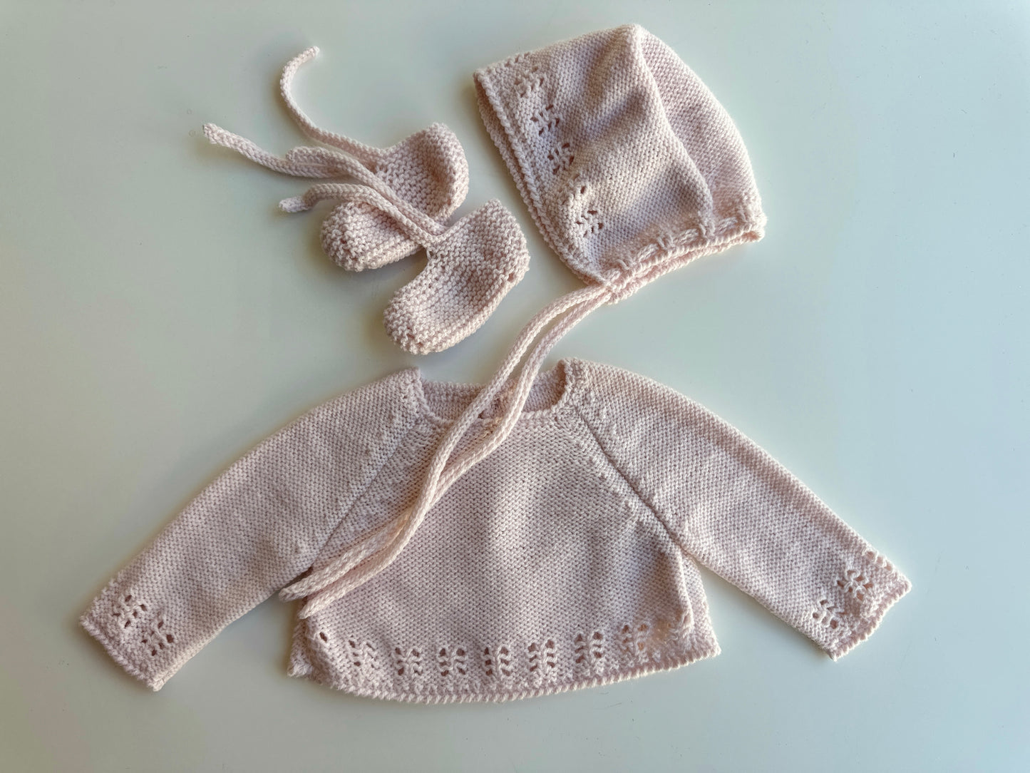 Capota, jersey y patucos para reborn 40cm y muñeco de 42cm