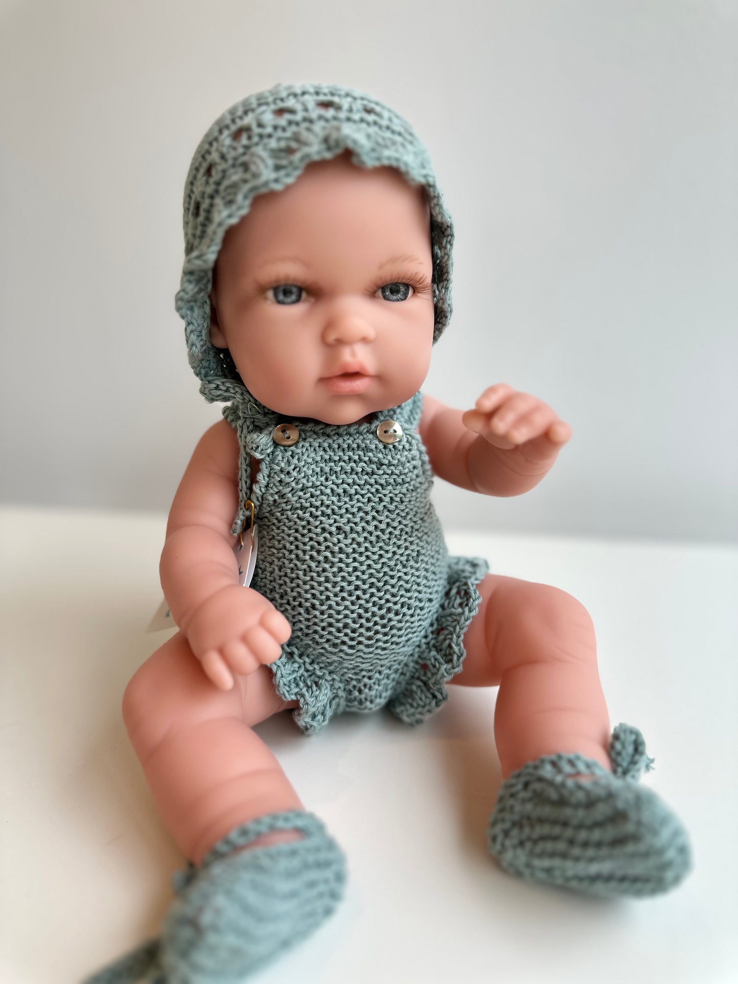 MUÑECO 33 CM con peto