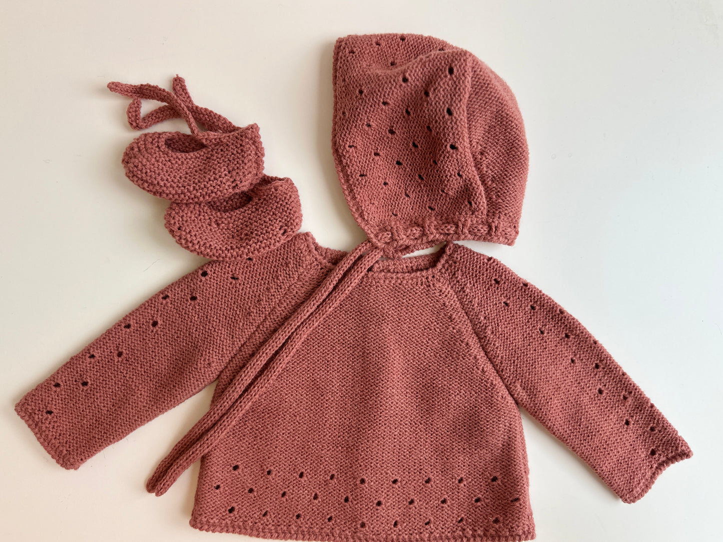 Capota, jersey y patucos para reborn 52cm