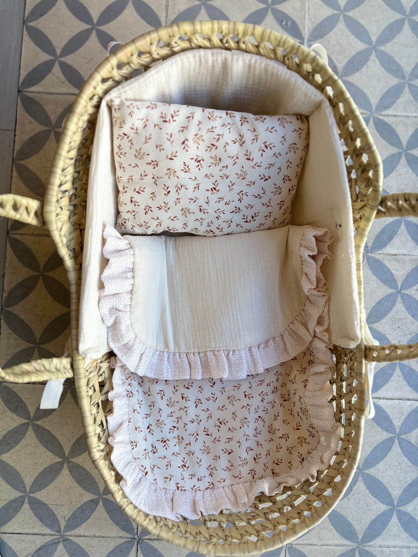 CAPAZO PARA REBORN Y MUÑECAS MODELO HOJAS