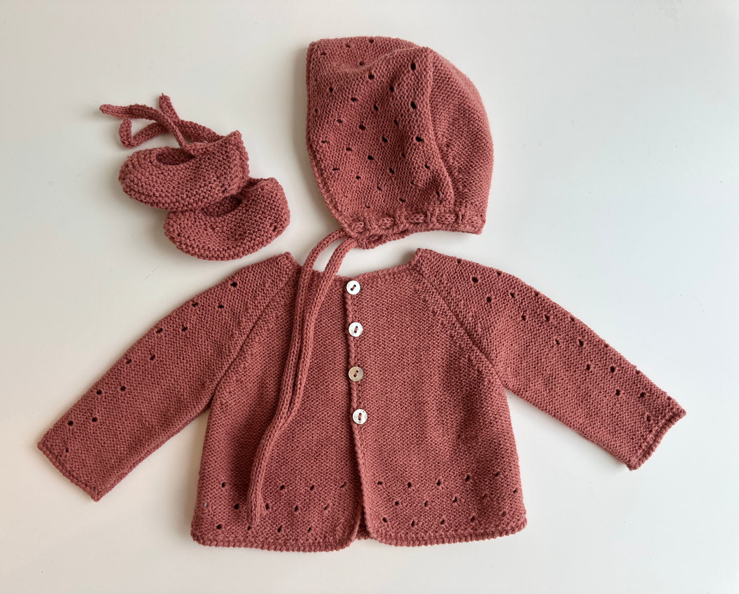 Capota, jersey y patucos para reborn 52cm