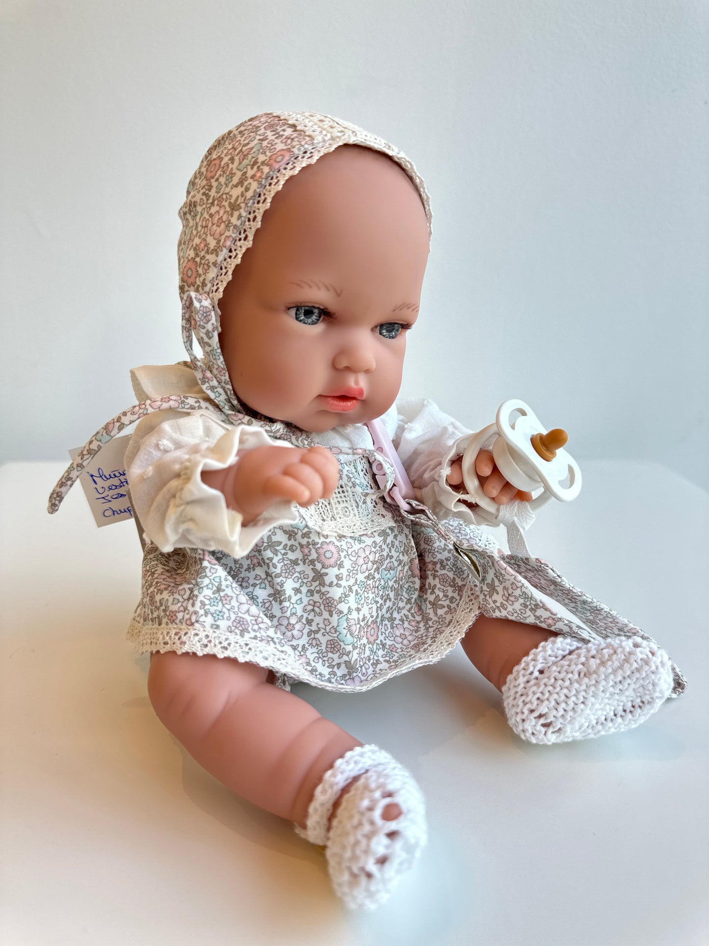MUÑECO 33 CM