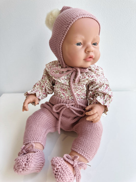 MUÑECO 42 CENTÍMETROS Y ROPA