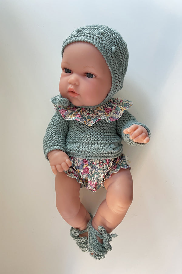 ROPA Y MUÑECO 33 CM
