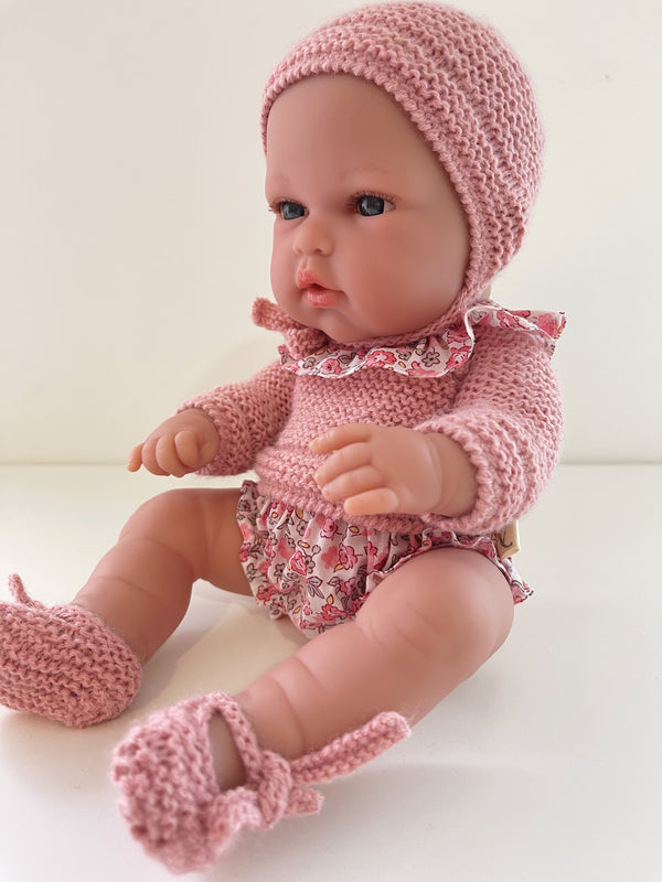 ROPA Y MUÑECO 33 CM