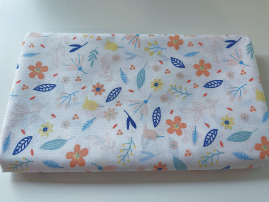 TELA ESTAMPADA DE 1,5 METROS DE ANCHO. 10 EUROS/ METRO.